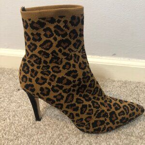 Leopard Print Knit Ankle Boots | Faux Suede 4" Heel | Size 8 | Chic & Comfy